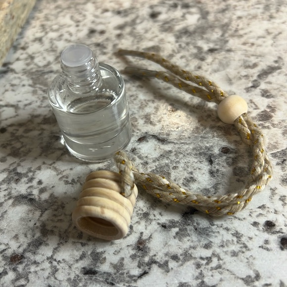 Fall Scented 8ml Car Diffusers - Picture 2 of 5